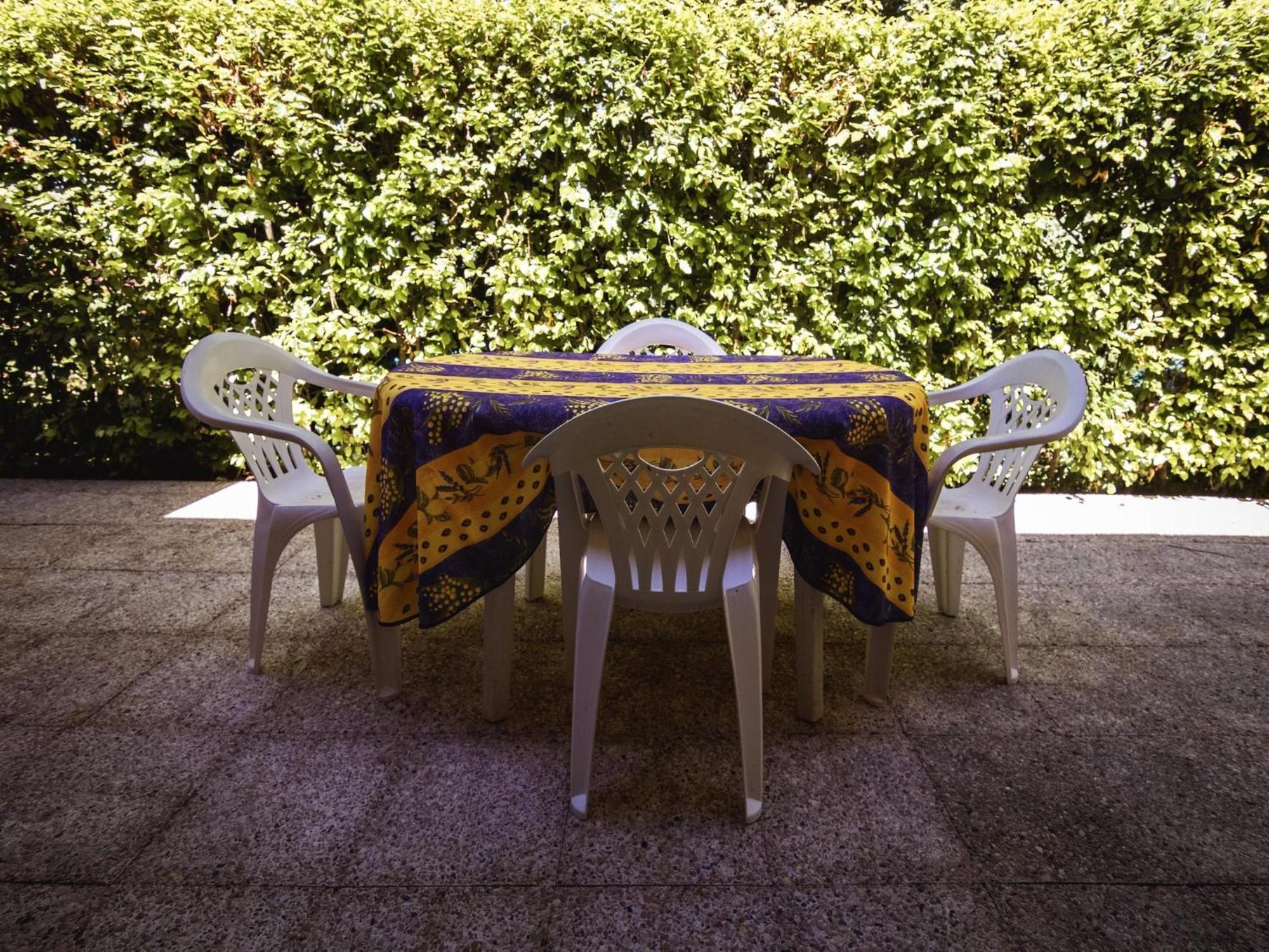 Appealing Apartment In Vezac With Swimming Pool Beynac-et-Cazenac ภายนอก รูปภาพ